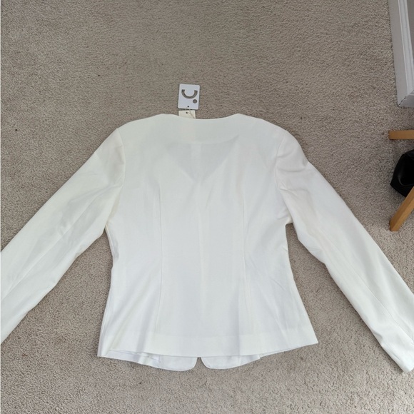 Commense White Blazer with Gold Buttons - Picture 5 of 5